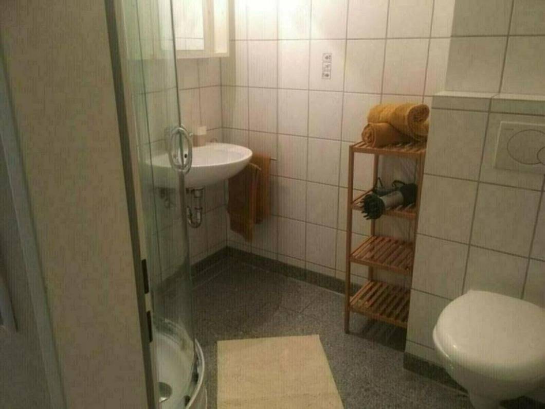 65 m² Ferienwohnung ∙ 1 Schlafzimmer ∙ 3 Gäste – Bild 4