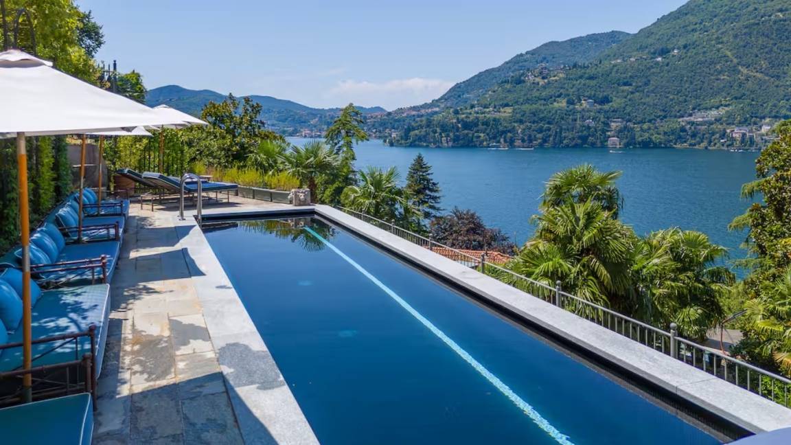 420 M² Villa ∙ 4 Bedrooms ∙ 8 Guests - Como