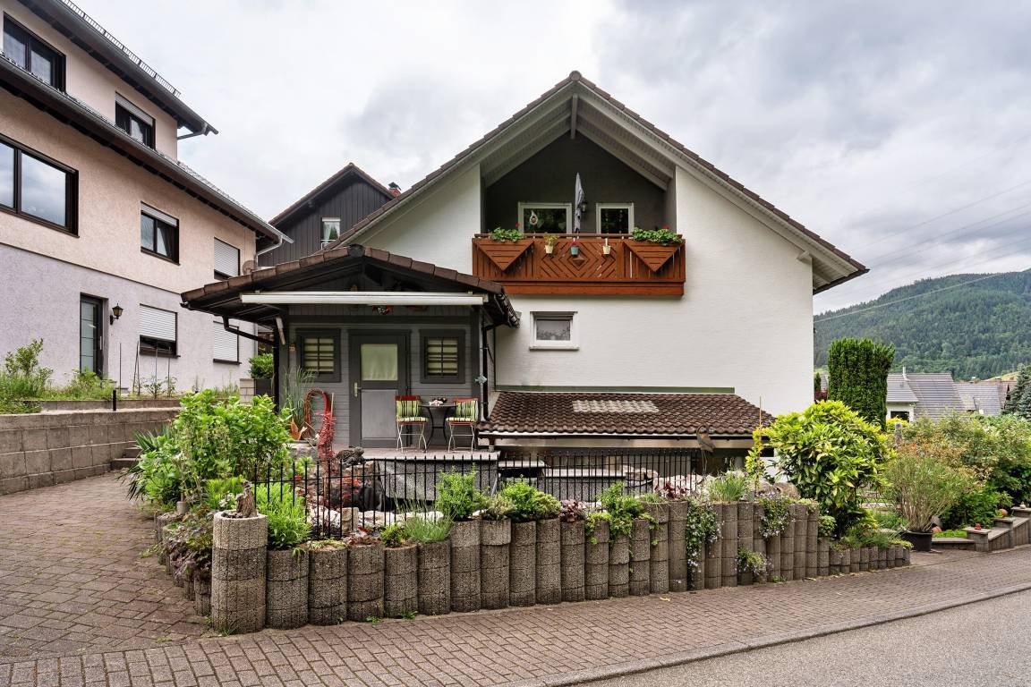 42 M² Ferienwohnung ∙ 1 Schlafzimmer ∙ 2 Gäste - Forbach