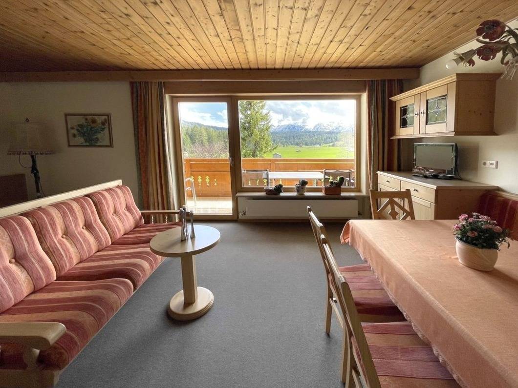 54 M² Ferienwohnung ∙ 1 Schlafzimmer ∙ 4 Gäste - Leutasch