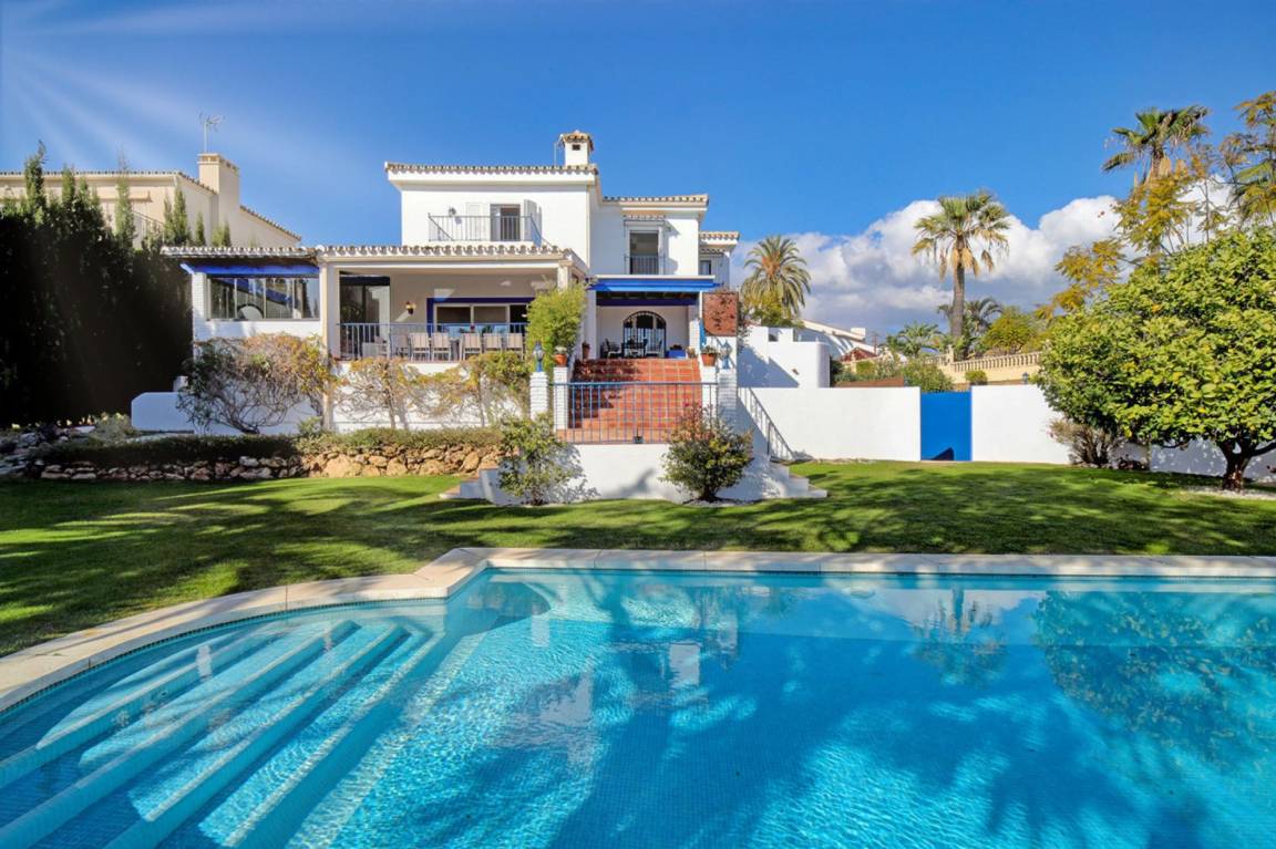 600 M² Villa ∙ 8 Chambres ∙ 15 Personnes - Marbella