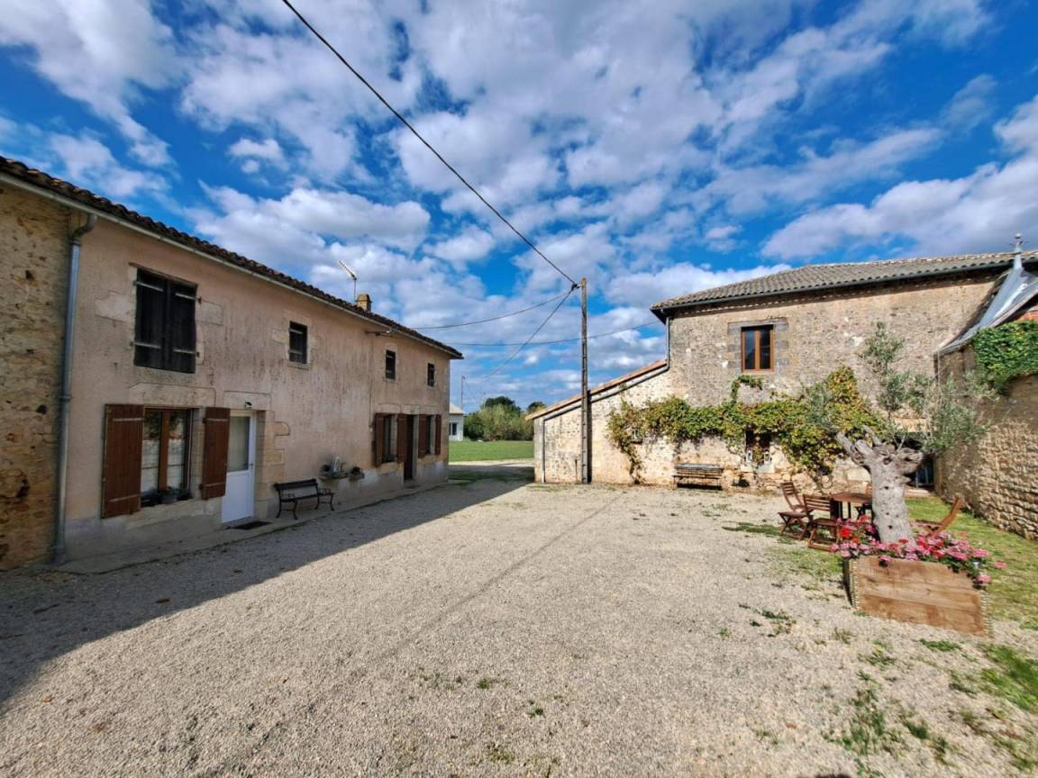 86 m&sup2; G&icirc;te 2 Schlafzimmer 5 G&auml;ste