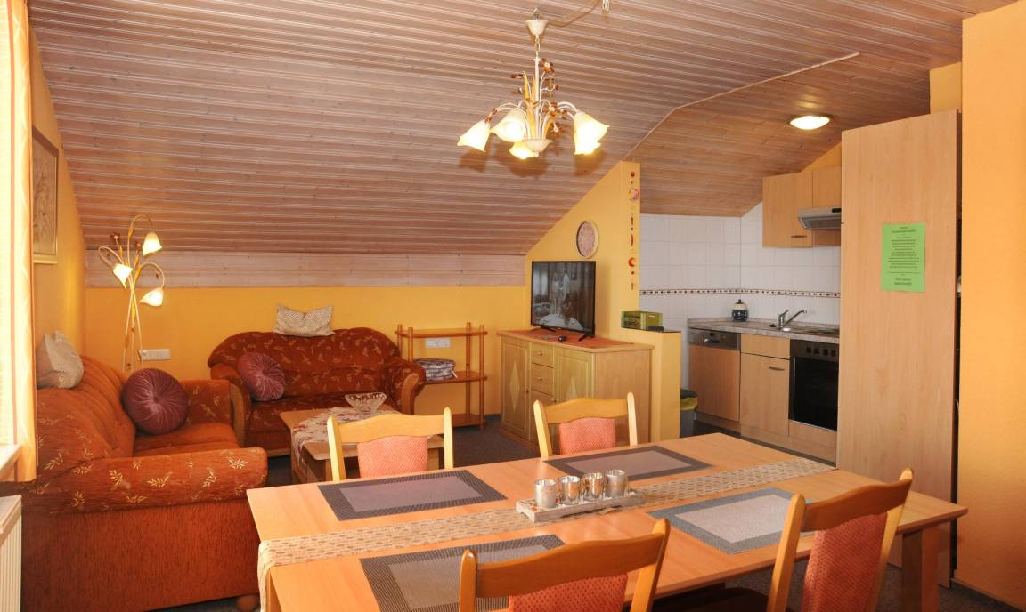 80 M² Ferienwohnung ∙ 2 Schlafzimmer ∙ 4 Gäste - Bodenmais