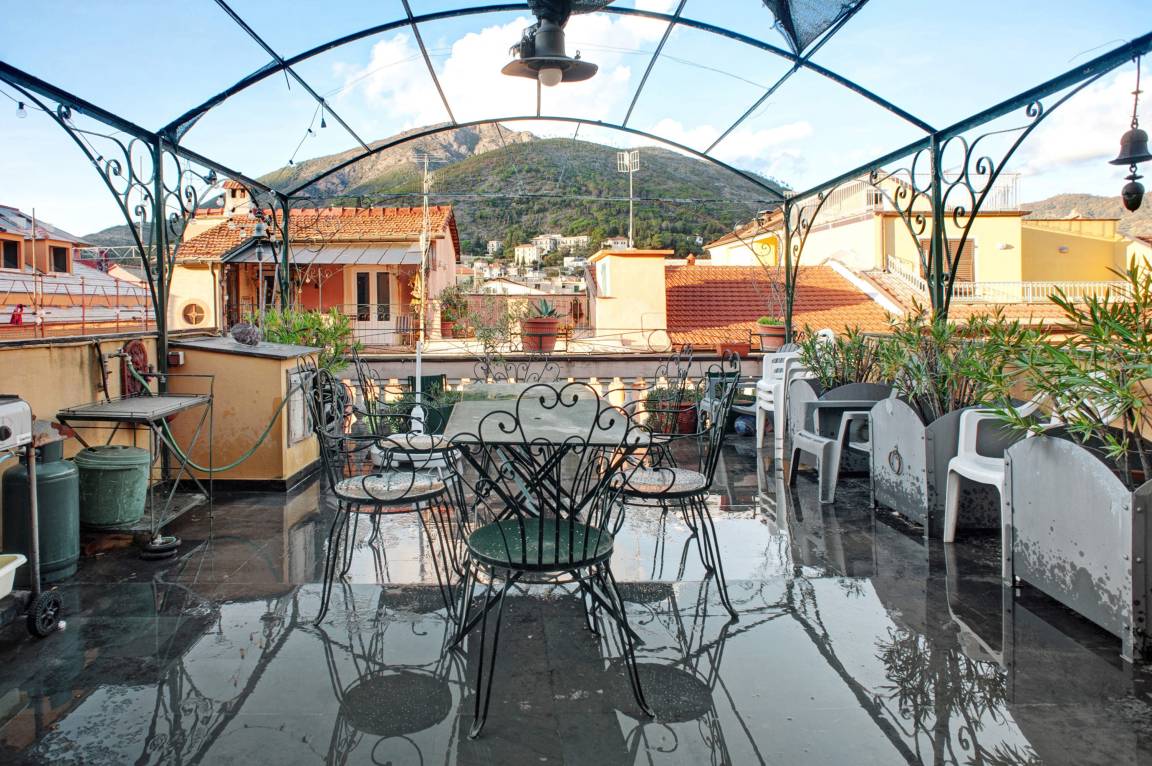 130 M² Ferienwohnung ∙ 3 Schlafzimmer ∙ 6 Gäste - Levanto