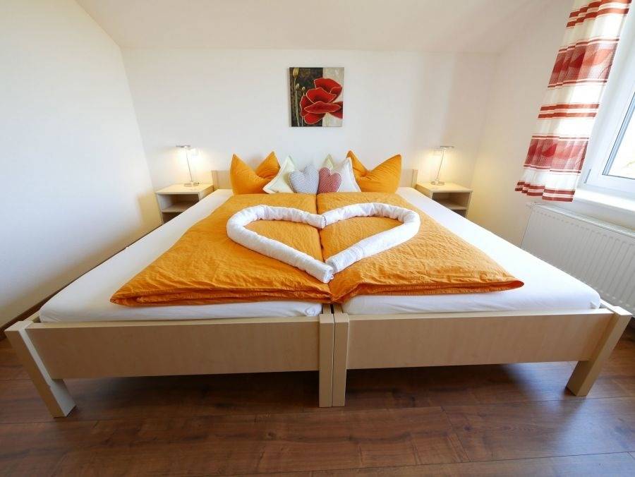 70 m² Ferienwohnung ∙ 2 Schlafzimmer ∙ 4 Gäste – Bild 6