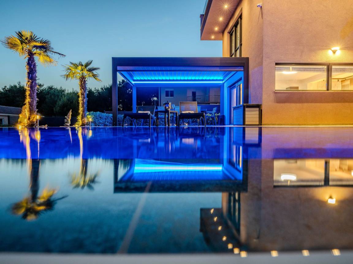 80 M² Apartment ∙ 2 Bedrooms ∙ 5 Guests - Vir