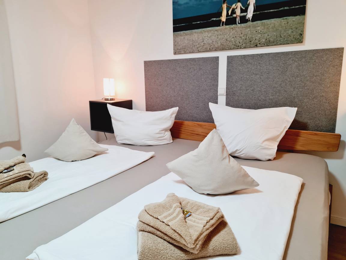 84 m² Ferienwohnung ∙ 2 Schlafzimmer ∙ 4 Gäste – Bild 12