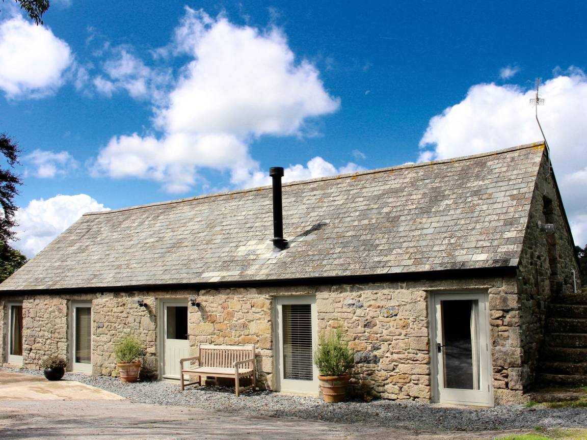 77 M² Cottage ∙ 2 Bedrooms ∙ 4 Guests - Plymouth