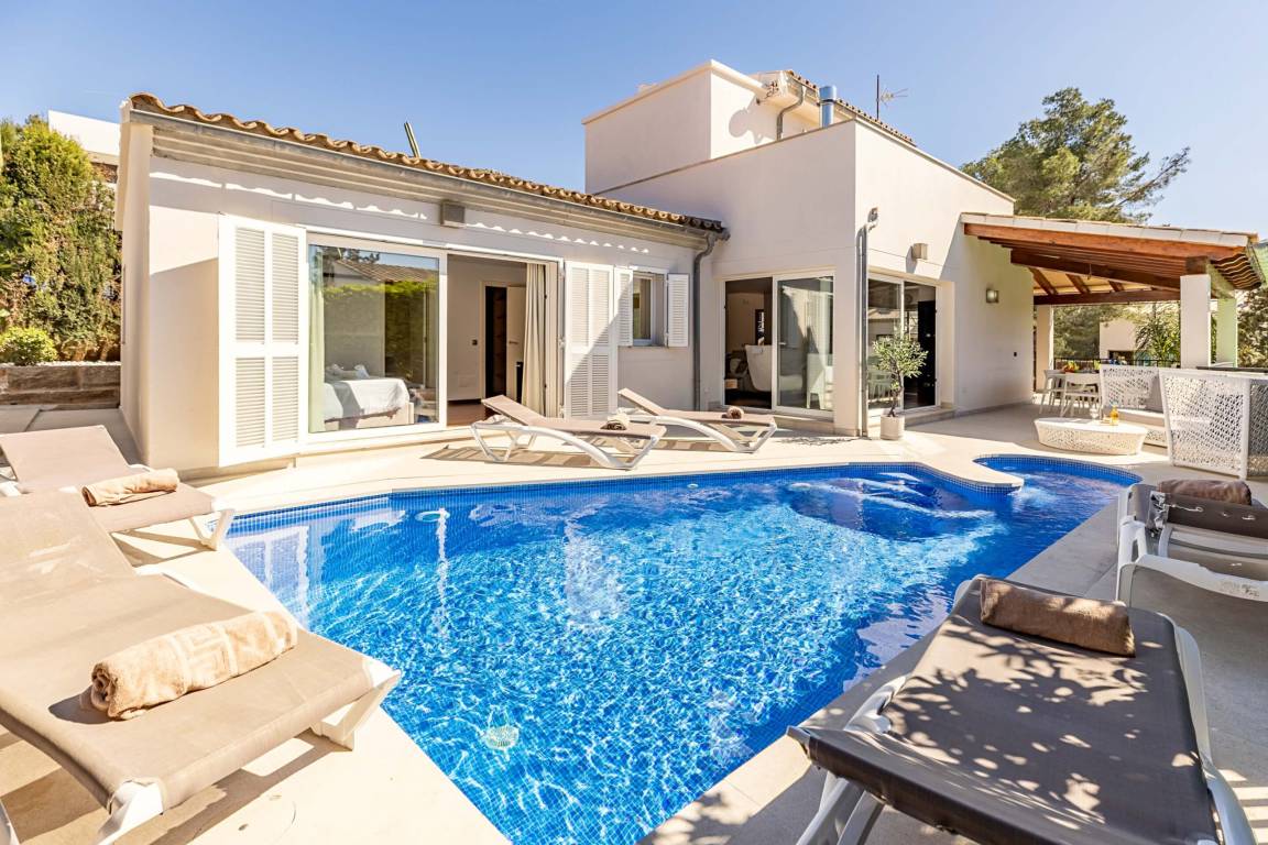 200 M² Villa ∙ 3 Habitaciones ∙ 6 Huéspedes - Alcudia
