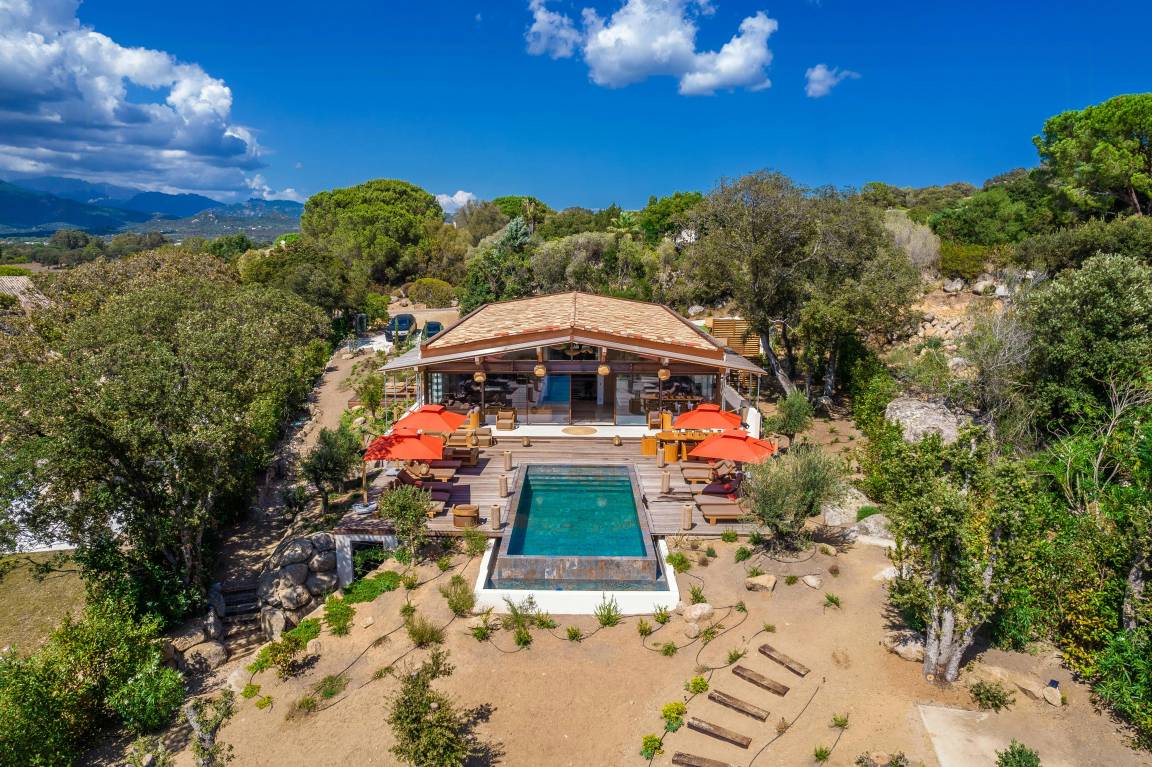 300 M² Maison De Vacances ∙ 5 Chambres ∙ 10 Personnes - Lecci
