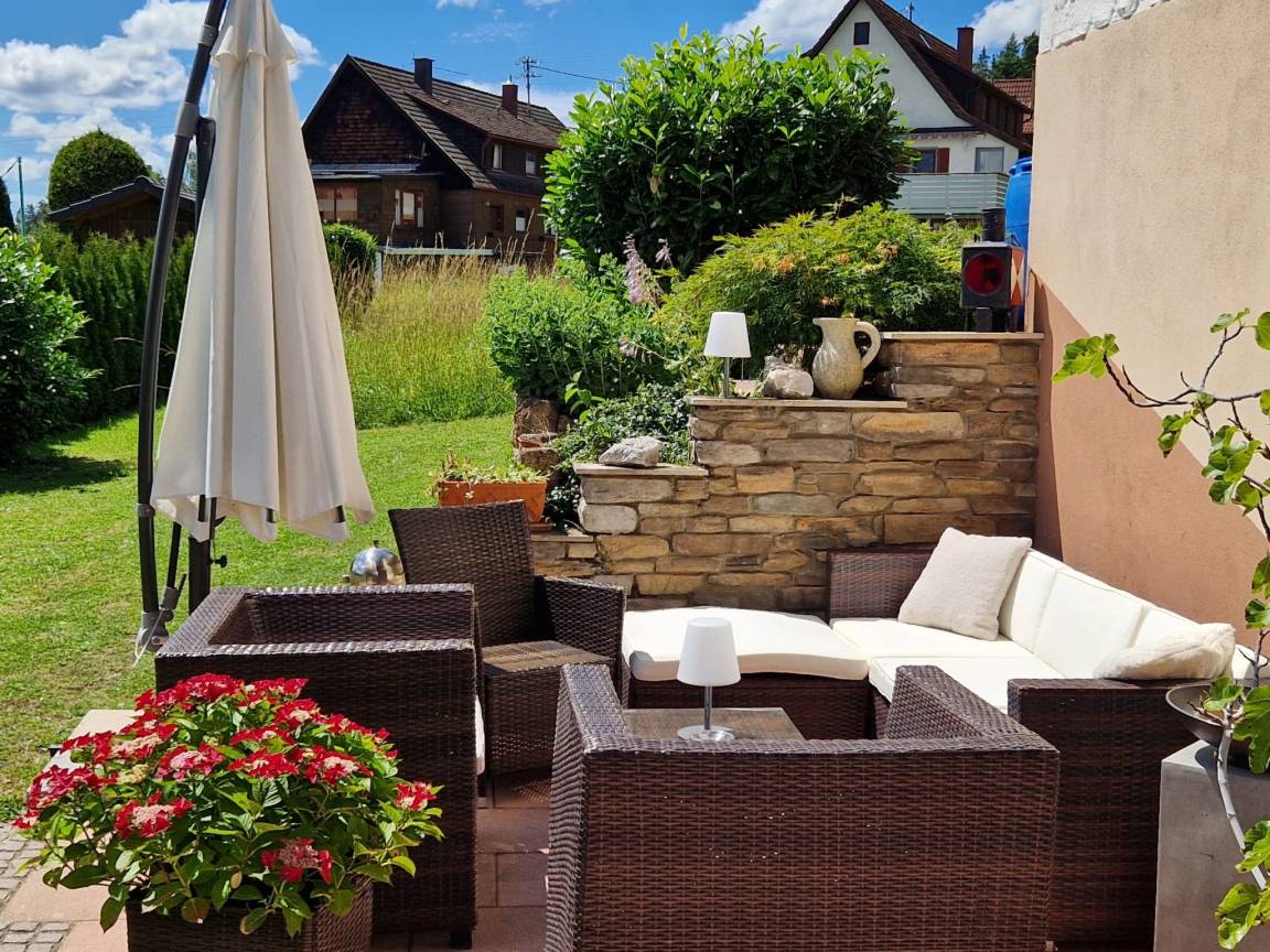 90 M² Ferienwohnung ∙ 2 Schlafzimmer ∙ 5 Gäste - Oberndorf am Neckar