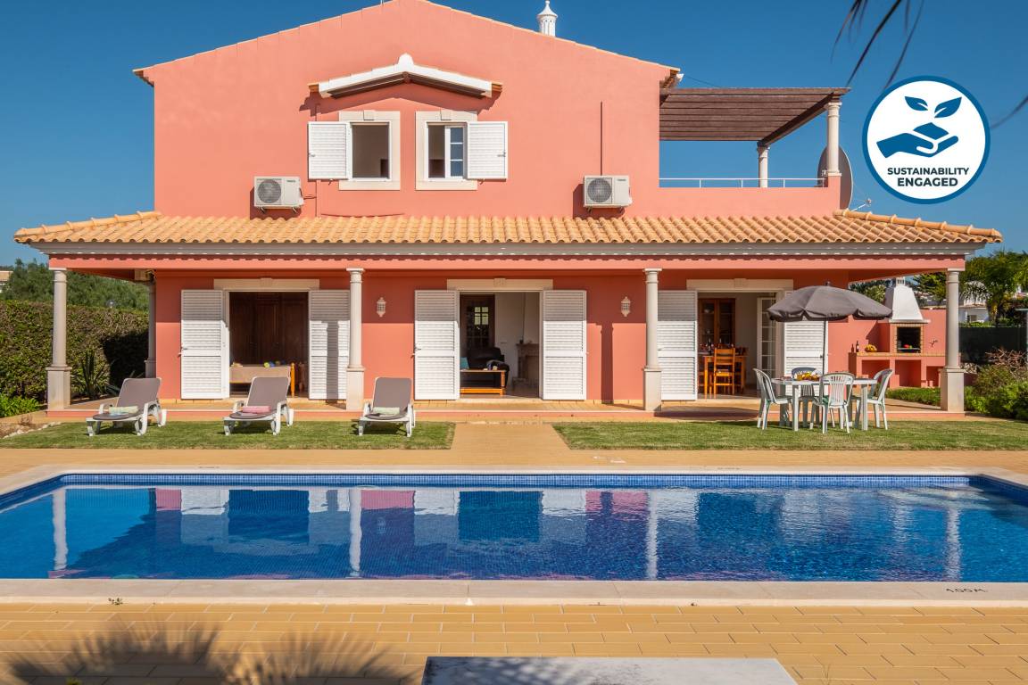 171 M² Villa ∙ 3 Makuuhuonetta ∙ 8 Vierasta - Carvoeiro