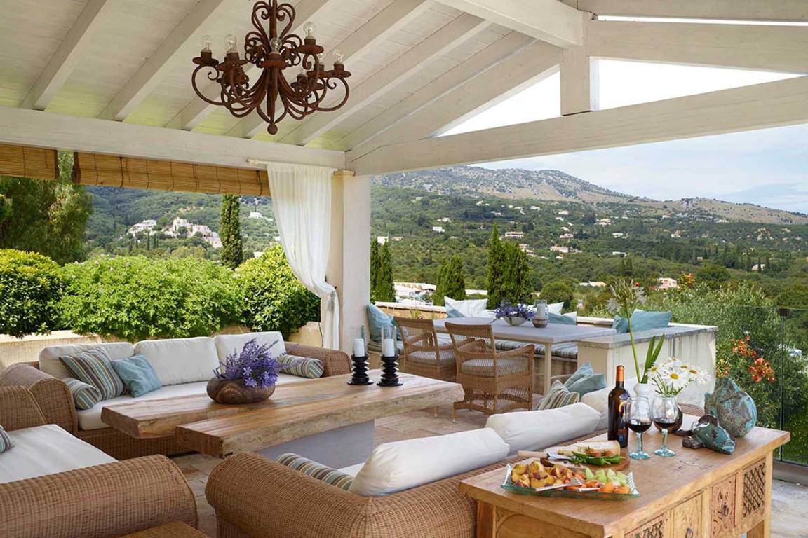 Villa ∙ 6 Bedrooms ∙ 12 Guests - Ksamil
