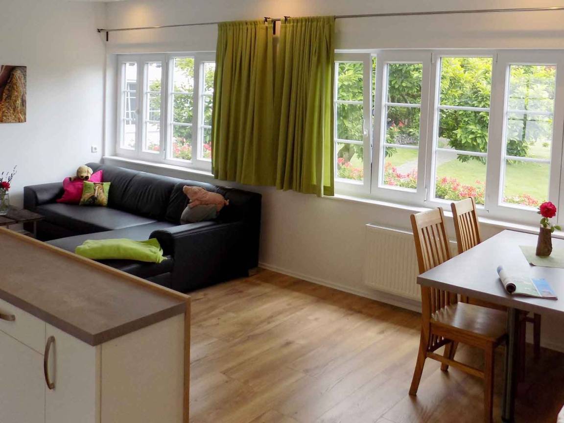 71 M² Ferienwohnung ∙ 2 Schlafzimmer ∙ 4 Gäste - Attendorn