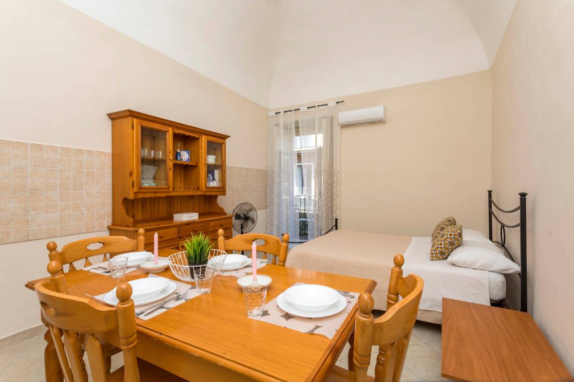 100 M² Apartamento ∙ 2 Habitaciones ∙ 7 Huéspedes - Catania
