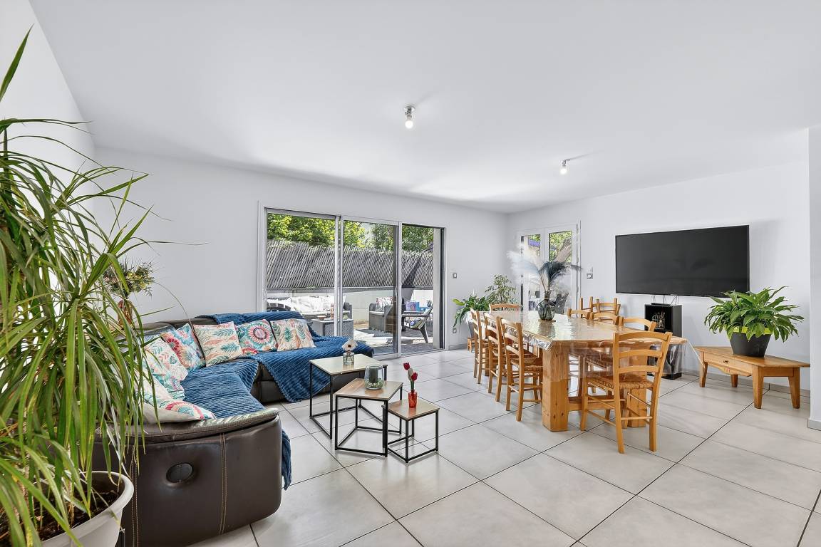 145 M² Maison De Vacances ∙ 4 Chambres ∙ 8 Personnes - Réallon