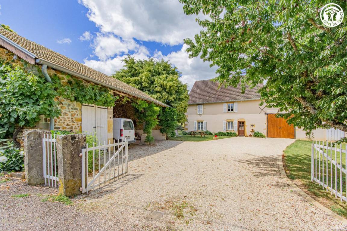 147 m&sup2; G&icirc;te 3 Schlafzimmer 6 G&auml;ste