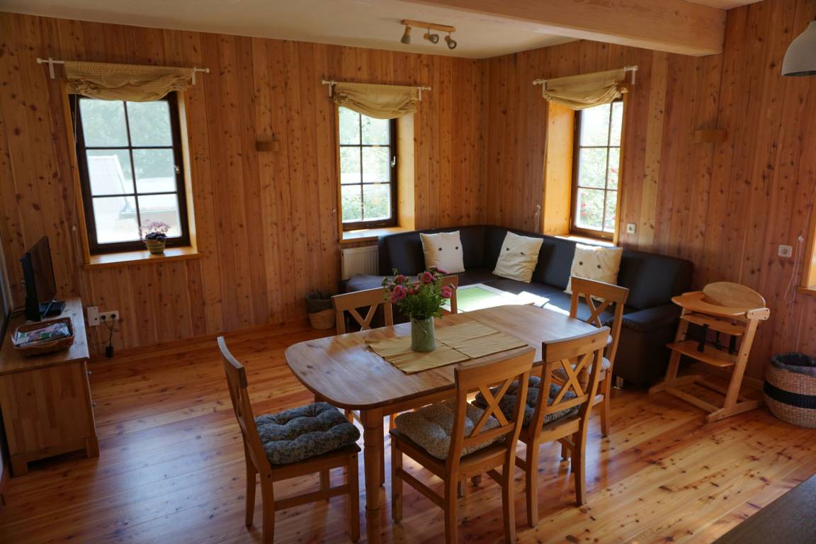 Ferienwohnung ∙ 2 Schlafzimmer ∙ 6 Gäste - Bad Lobenstein