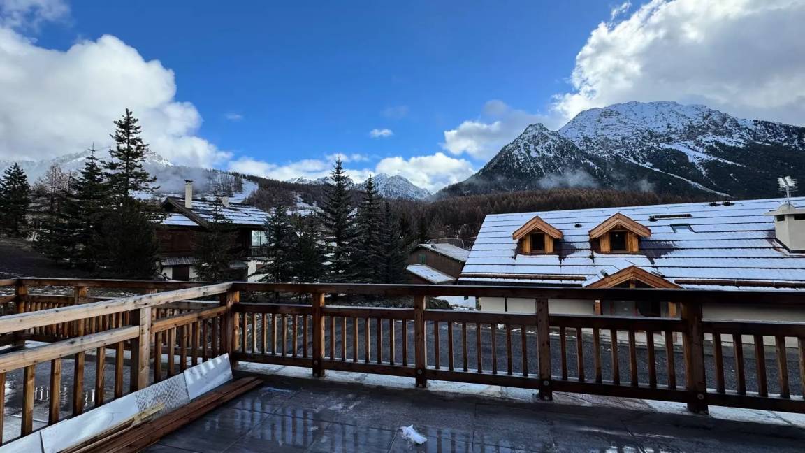 80 M² Appartement ∙ 2 Chambres ∙ 8 Personnes - Montgenèvre