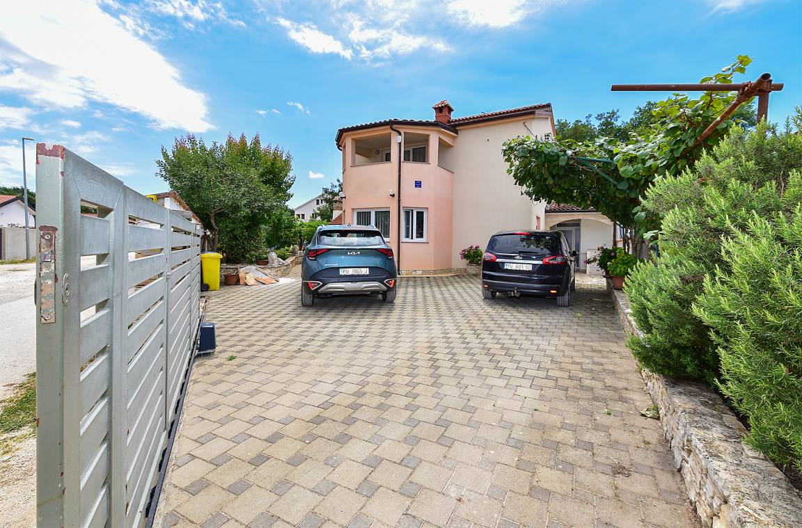 55 M² Appartement ∙ 2 Chambres ∙ 5 Personnes - Pula