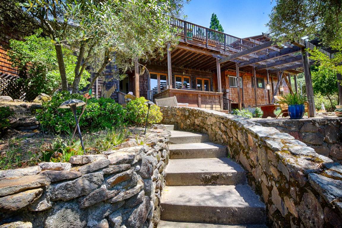 House ∙ 2 Bedrooms ∙ 4 Guests - Napa Valley, CA