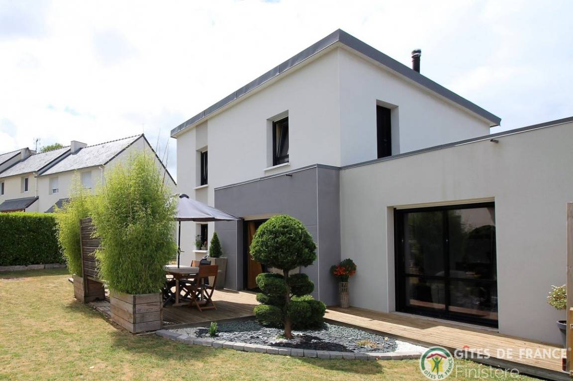 109 m&sup2; G&icirc;te 3 Schlafzimmer 5 G&auml;ste