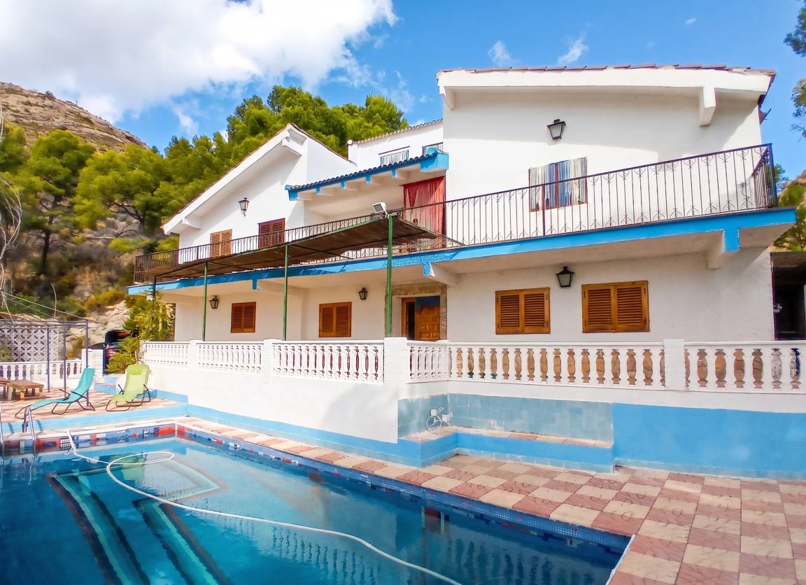 30 M² Villa ∙ 5 Habitaciones ∙ 12 Huéspedes - Chulilla