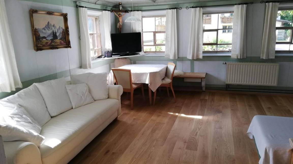 90 M² Ferienwohnung ∙ 2 Schlafzimmer ∙ 4 Gäste - Holzgau