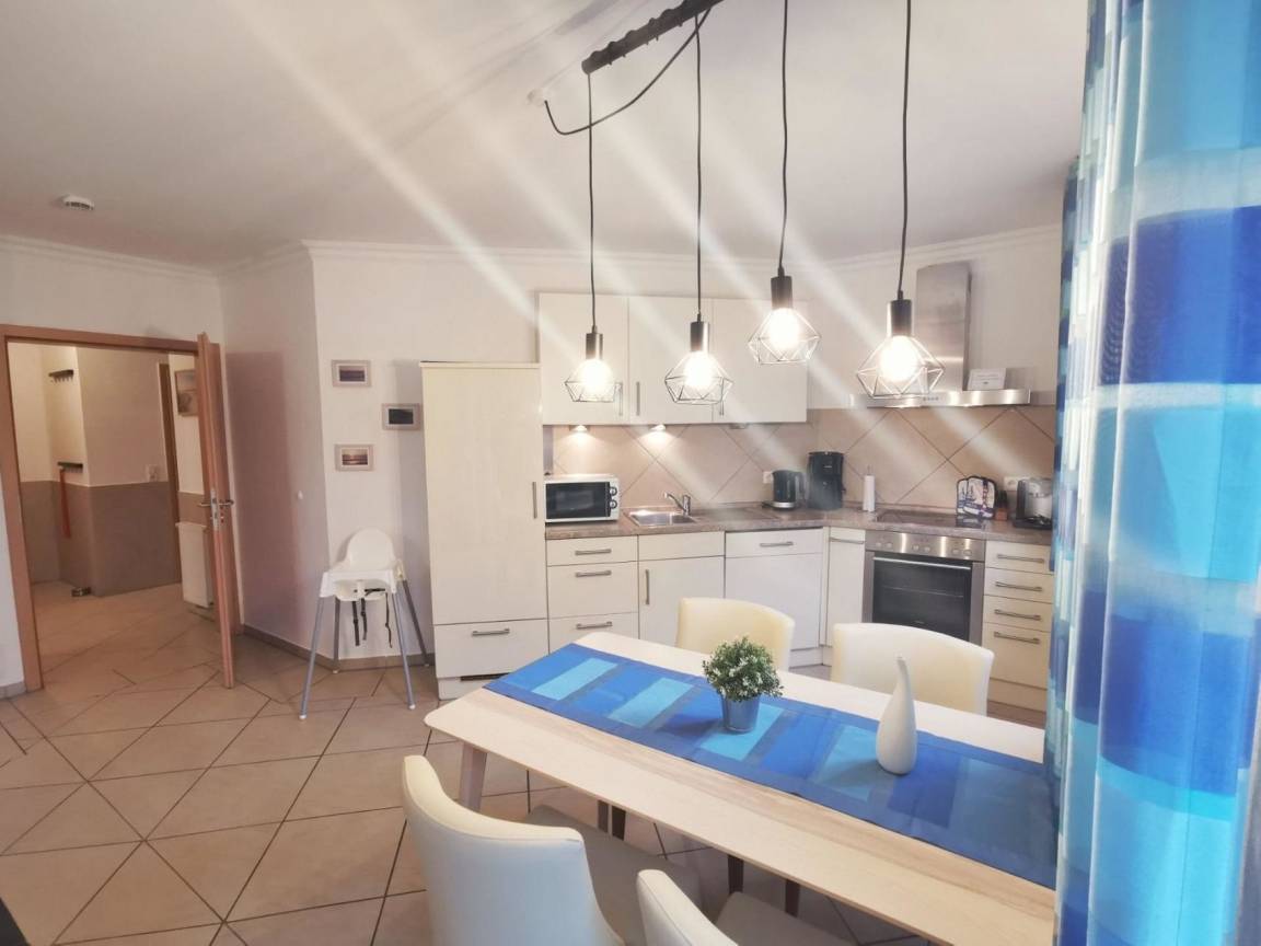 70 m² Ferienwohnung ∙ 2 Schlafzimmer ∙ 4 Gäste – Bild 1