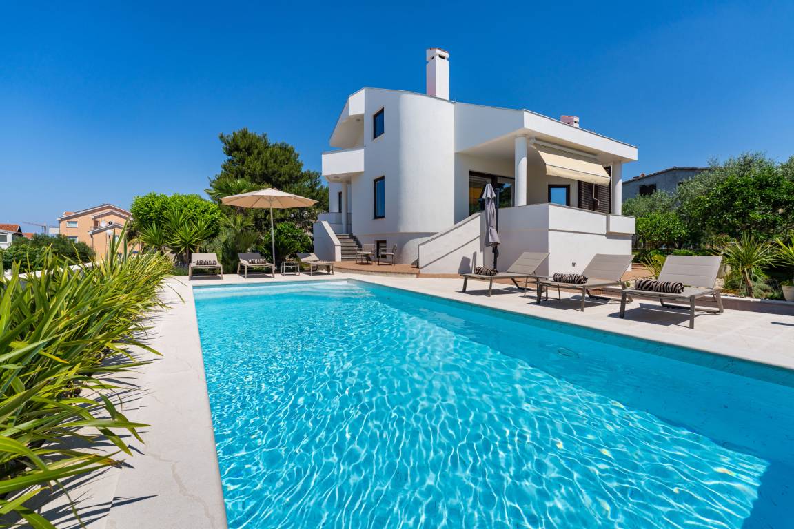 250 M² Villa ∙ 4 Schlafzimmer ∙ 8 Gäste - Zadar