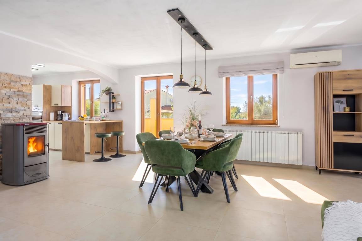 90 M² Ferienwohnung ∙ 2 Schlafzimmer ∙ 6 Gäste - Ankaran
