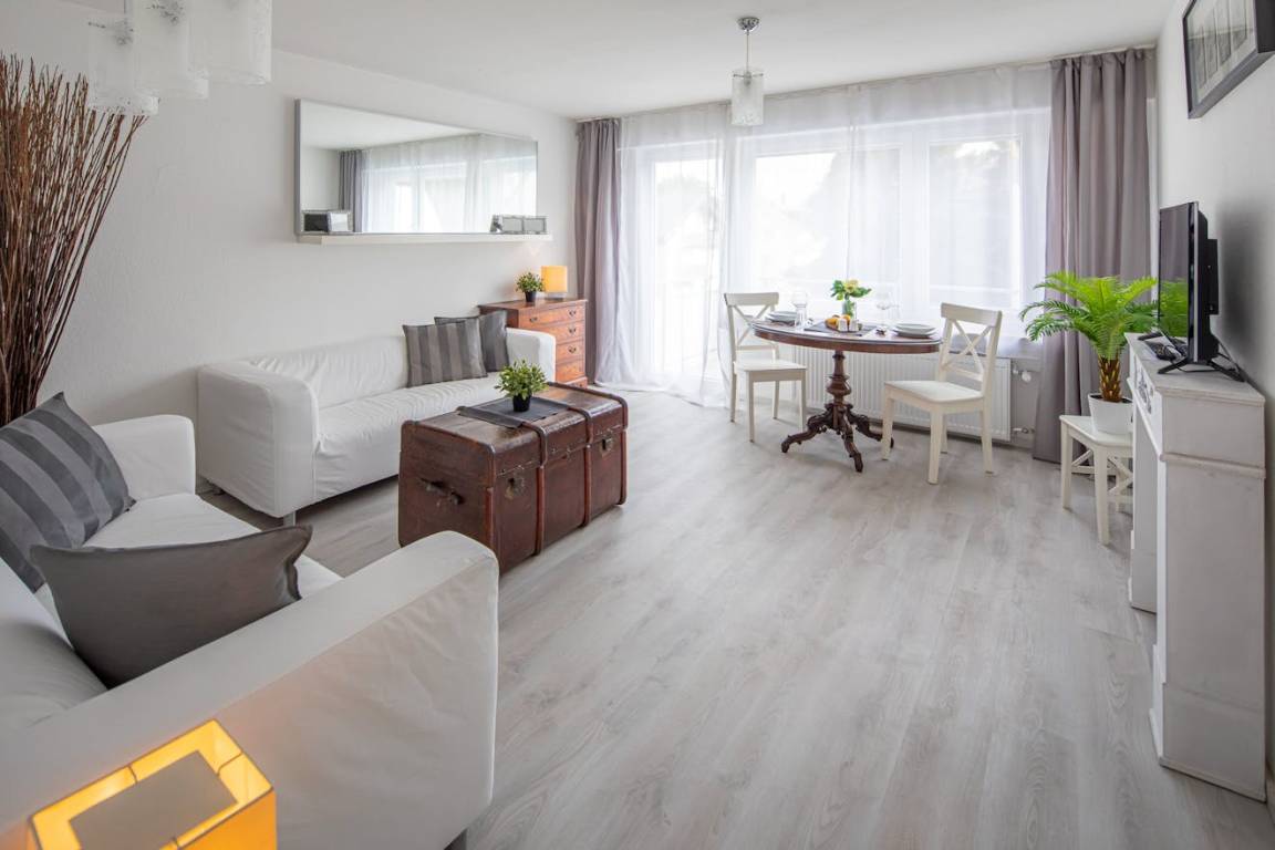 54 M² Apartment ∙ 1 Bedroom ∙ 2 Guests - Stuttgart