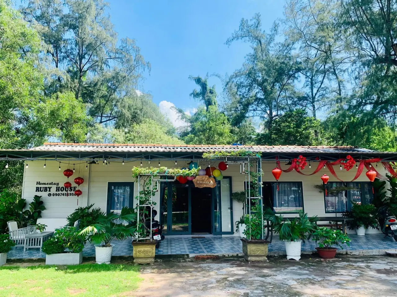 Villa ∙ 3 Bedrooms ∙ 9 Guests - La Gi