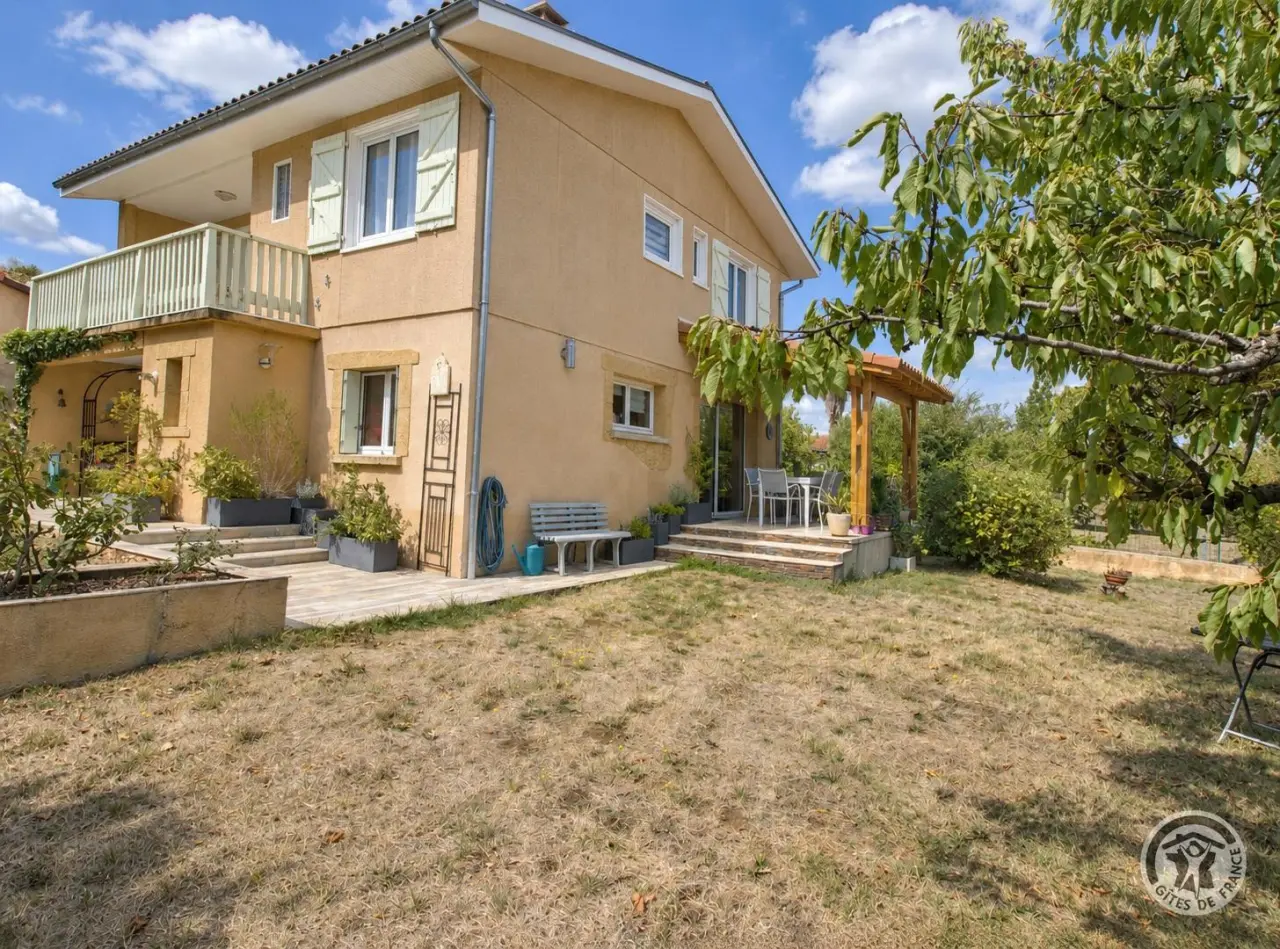 90 M² Gîte ∙ 3 Chambres ∙ 6 Personnes - Foix