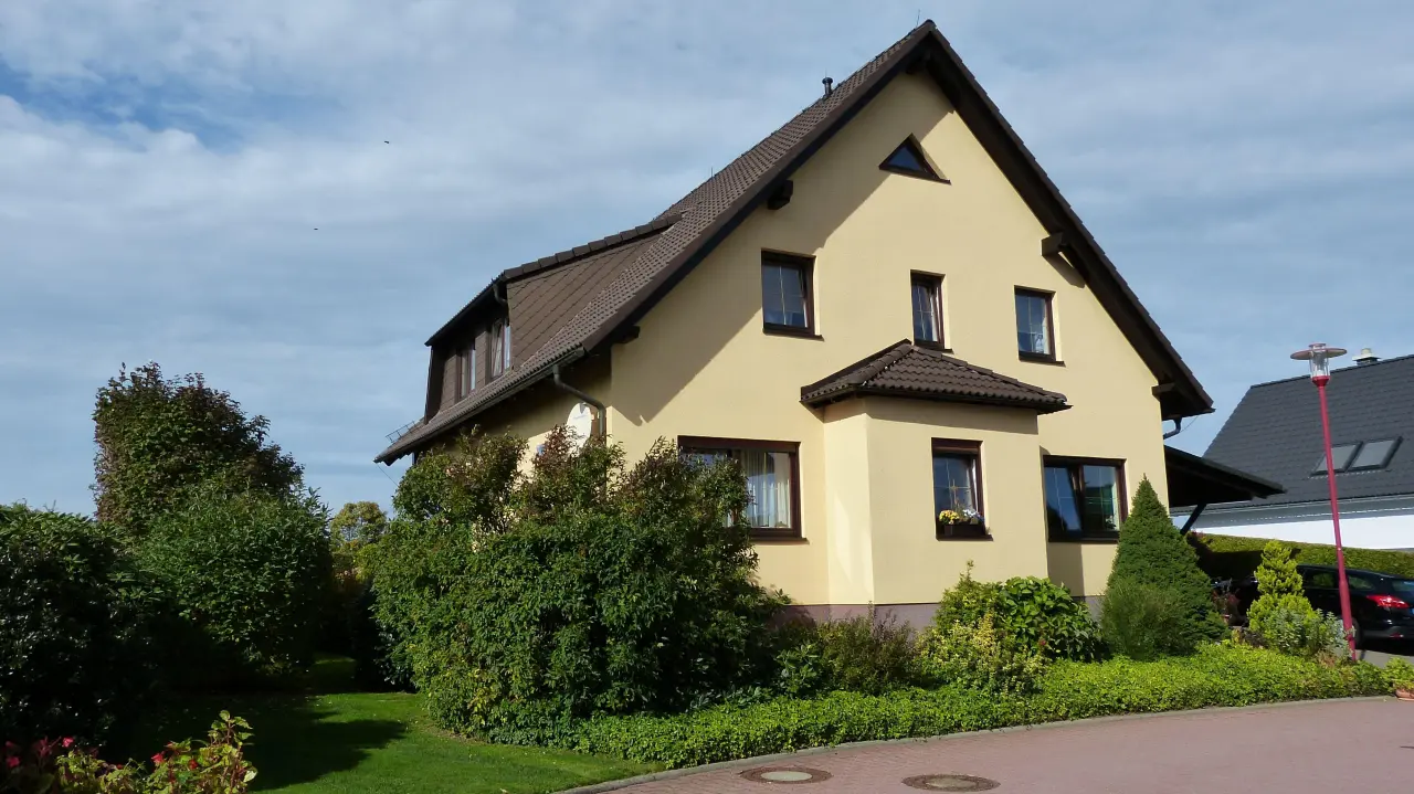 70 M² Ferienwohnung ∙ 1 Schlafzimmer ∙ 4 Gäste - Annaberg-Buchholz