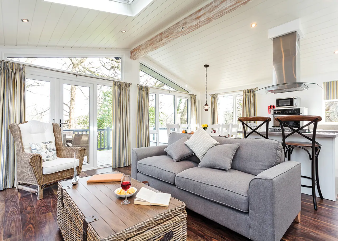 Chalet ∙ 4 Bedrooms ∙ 8 Guests - Portsmouth
