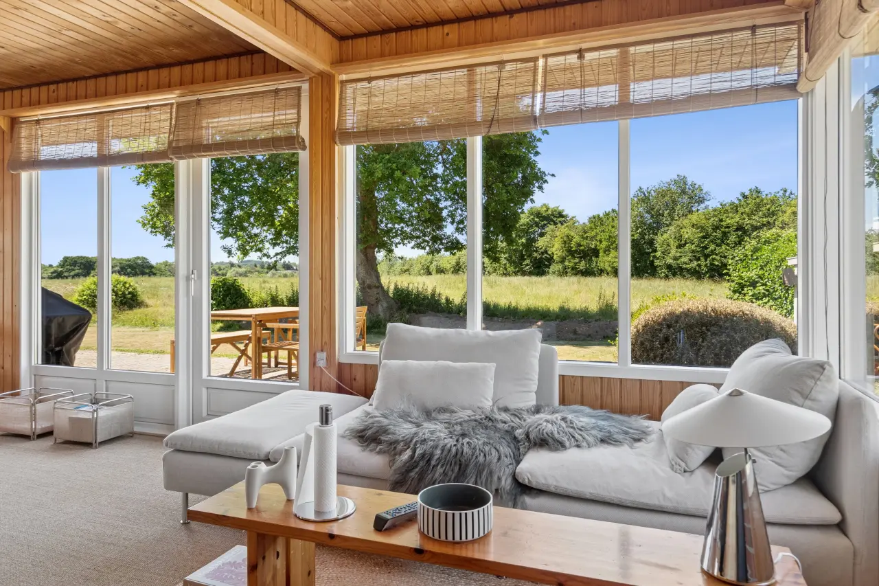 Hyggeligt sommerhus nær strand og natur