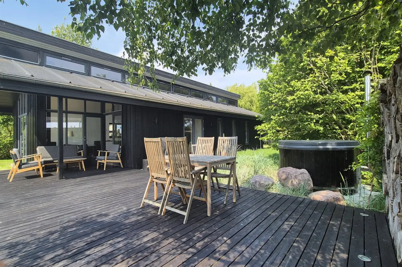 116 m&sup2; Ferienhaus 5 Schlafzimmer 8 G&auml;ste