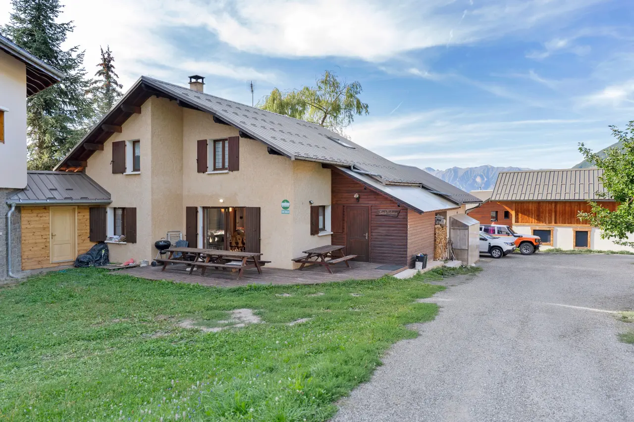 160 M² Chalet ∙ 5 Chambres ∙ 15 Personnes - Embrun