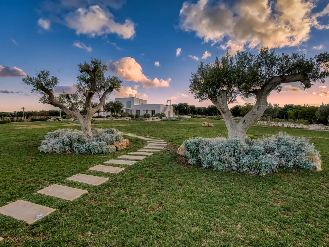 450 M² Villa ∙ 10 Bedrooms ∙ 20 Guests - Polignano a Mare