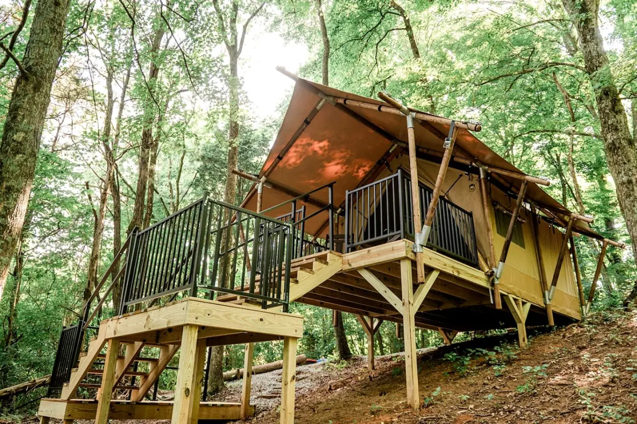 Camping ∙ 1 Habitación ∙ 2 Huéspedes - Knoxville, TN