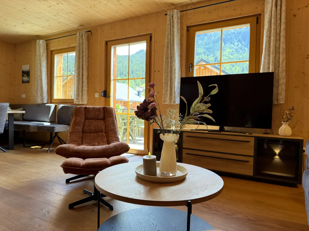 150 M² House ∙ 3 Bedrooms ∙ 11 Guests - Altaussee