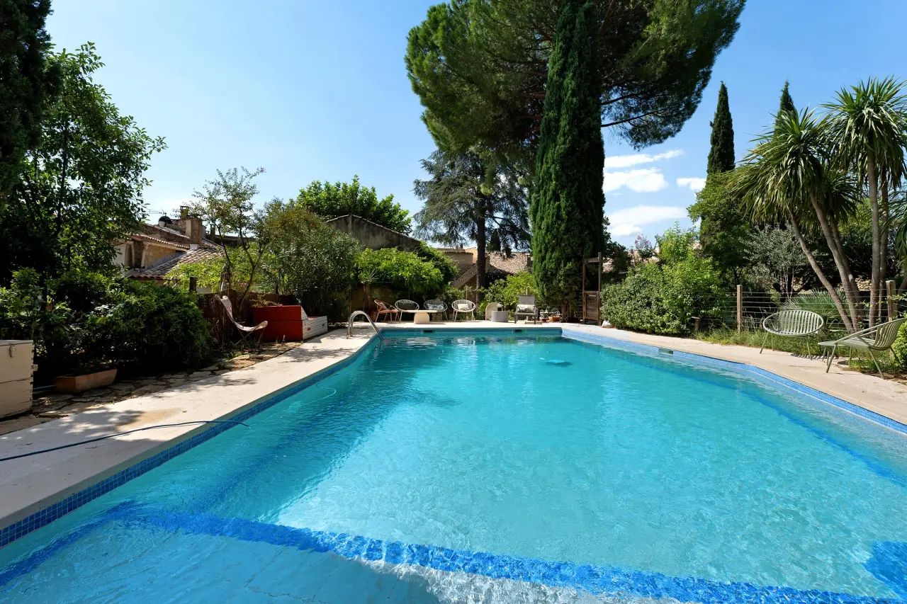 300 M² Finca ∙ 6 Bedrooms ∙ 20 Guests - Goudargues