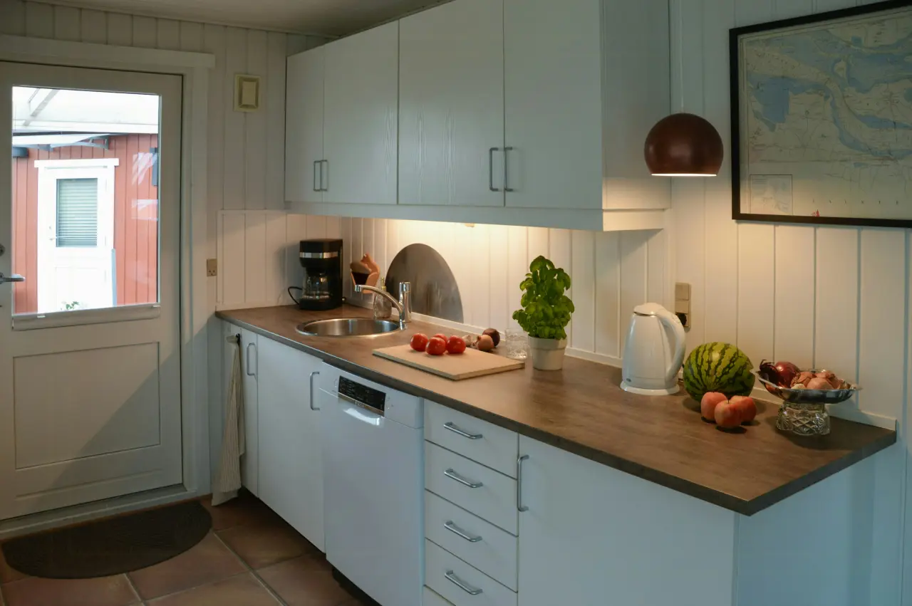 Sommerhus med udsigt til vandet ved Grønsund