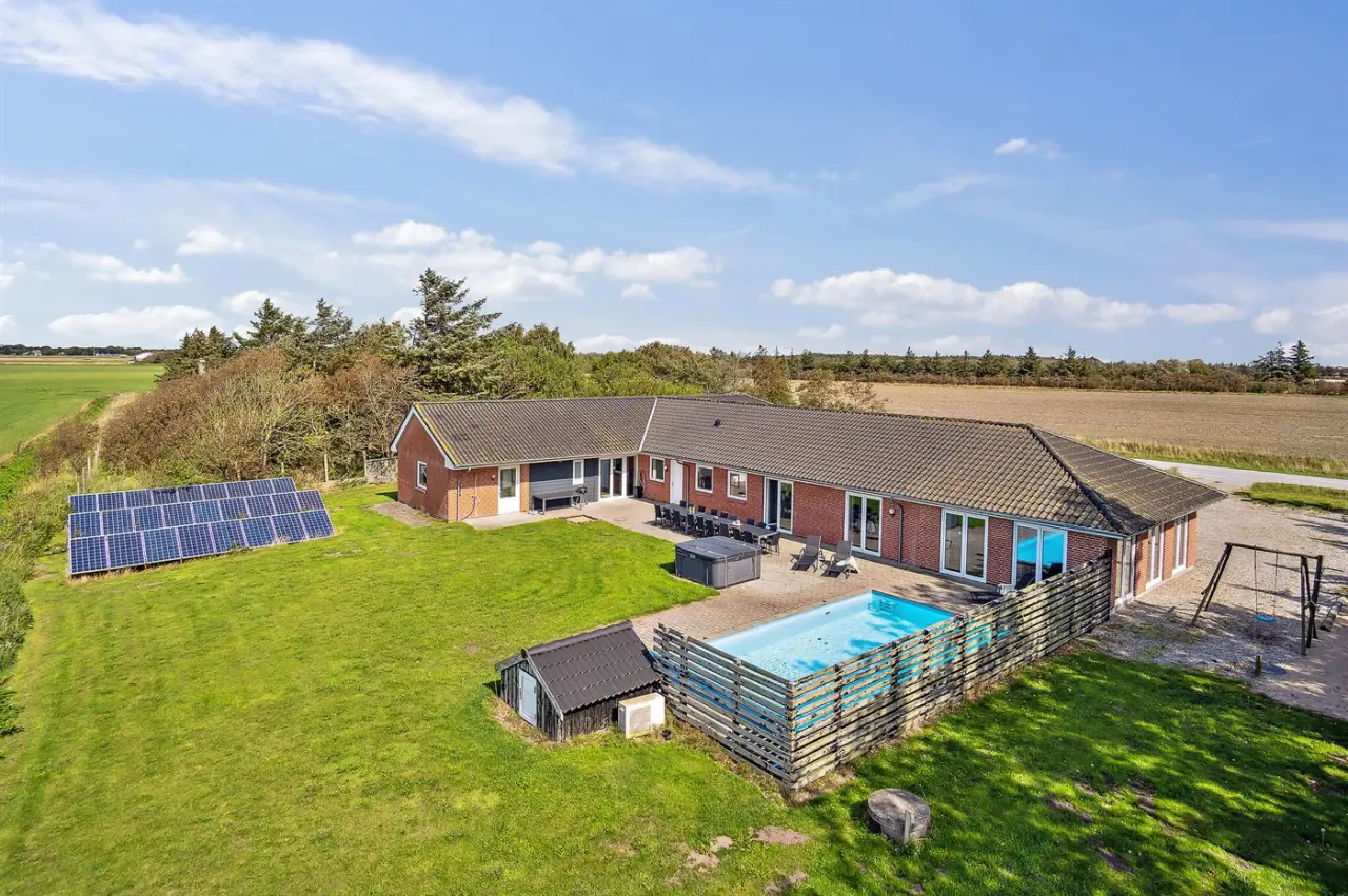 320 m&sup2; Ferienhaus 11 Schlafzimmer 24 G&auml;ste