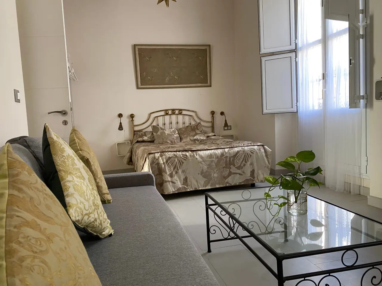 30 M² Albergue ∙ 1 Habitación ∙ 4 Huéspedes - Sevilla
