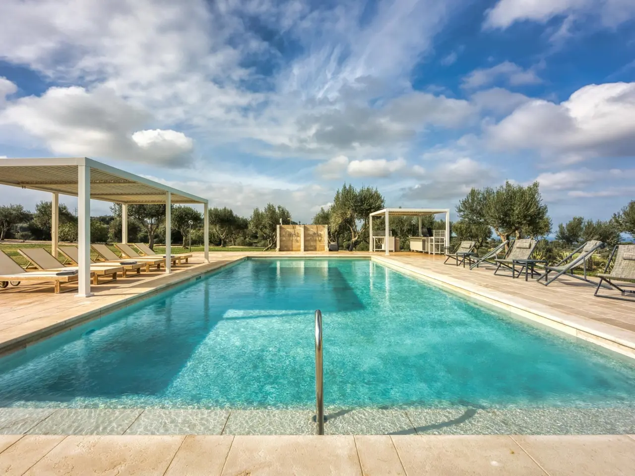 450 M² Villa ∙ 10 Habitaciones ∙ 20 Huéspedes - Conversano