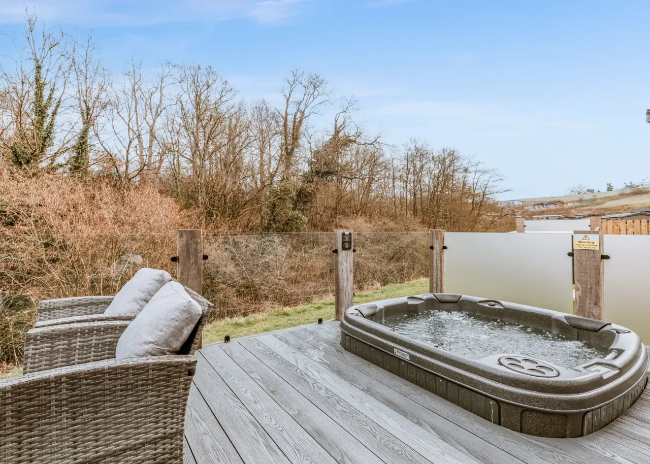 Chalet ∙ 2 Bedrooms ∙ 4 Guests - Staffordshire