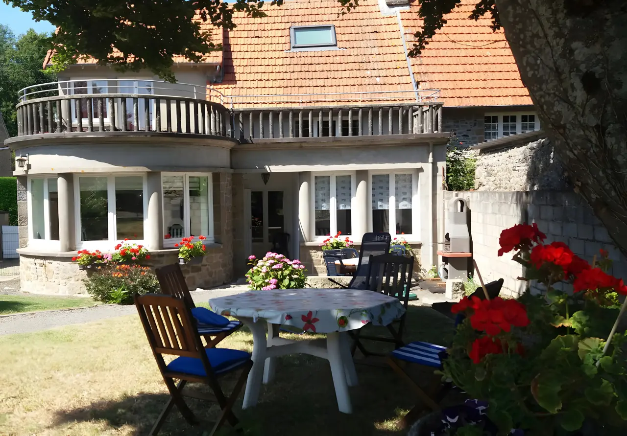 120 M² Ferienhaus ∙ 3 Schlafzimmer ∙ 6 Gäste - Jullouville