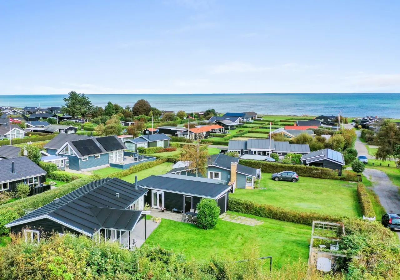 Charmerende sommerhus nær Sæby Nordstrand
